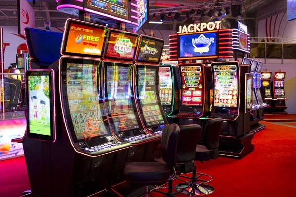kingkong toto VIP tier progression showing cashback rates